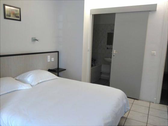 Hotel Le Coin Fleuri Digne-les-Bains Esterno foto